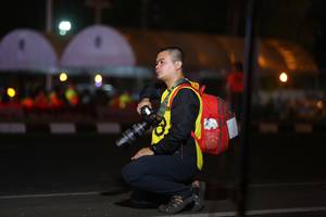 BIB: 
                            <button type="button" onclick="openModal(23041295)" class="btn btn-primary btn-sm float-right btn-popup" data-toggle="modal" data-target=".modal-high-quality">
                        <i class="fas fa-shopping-cart"></i> Add to Cart
                    </button>
                                            <button type="button" onclick="isThisMe(23041295, true)" class="btn btn-success btn-sm float-right btn-popup btn-isme hidden" data-toggle="tooltip" data-placement="bottom" title="นี่คือรูปของคุณใช่ไหม คลิกที่นี่เพื่อเอาเข้าอัลบั้ม">
                        <i class="fas fa-plus"></i> Add to album
                    </button>
                    <button type="button" onclick="isThisMe(23041295, false)" class="btn btn-warning btn-sm float-right btn-popup btn-isnotme hidden">
                        <i class="fas fa-ban"></i> Remove from album
                    </button>